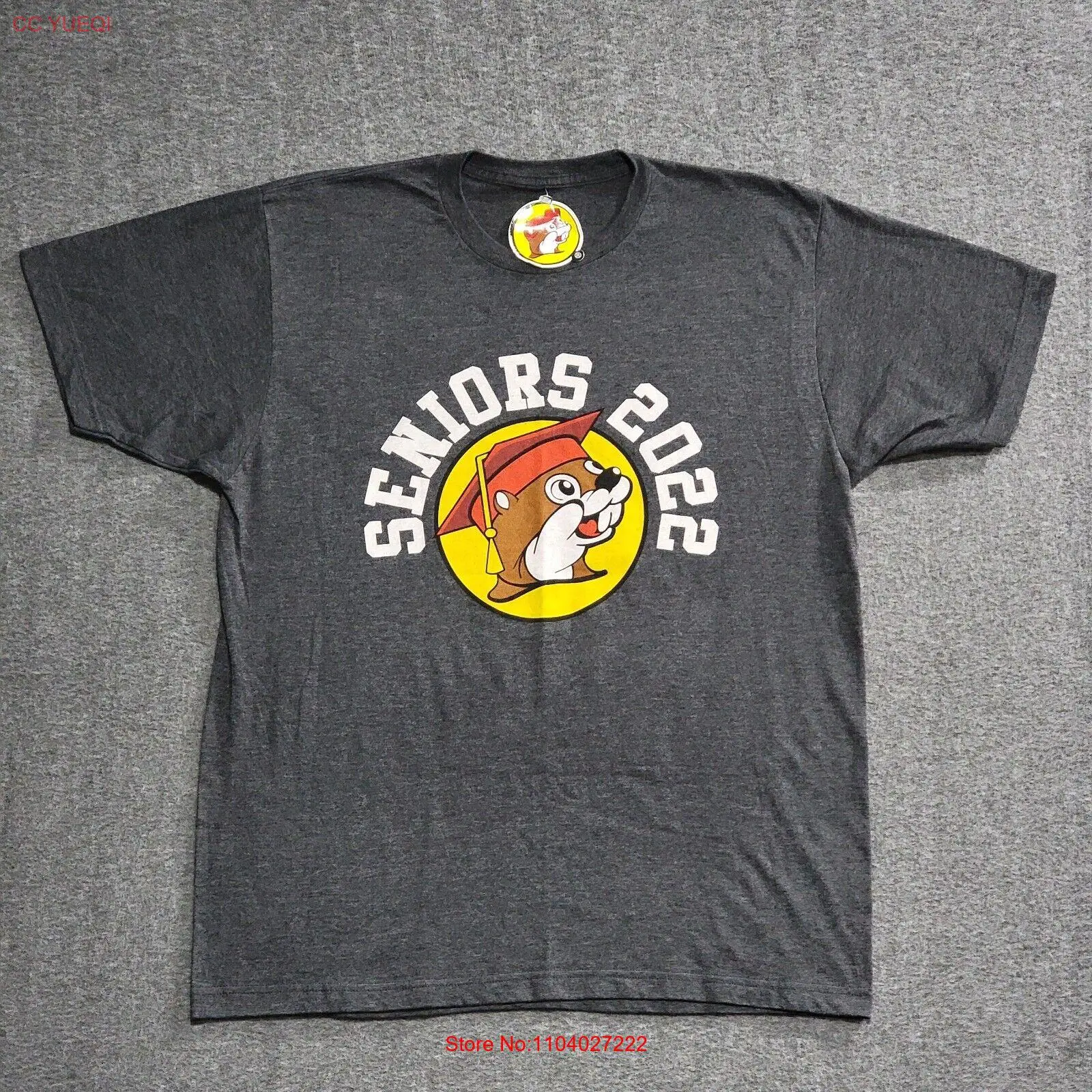 Buc-ees Seniors 2022 T-shirt Mens Size Large Gray Most Likely To Beaver Nuggets