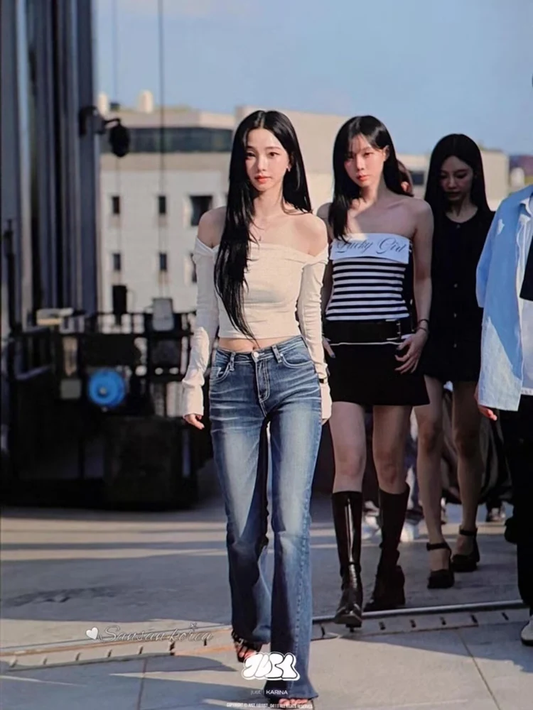 

Женские джинсы-клеш с низкой талией, облегающие, в стиле ретро, с узором, из эластичного хлопкового денима, с самобалансирующейся подушечкой для бедер, в стиле миллениум.