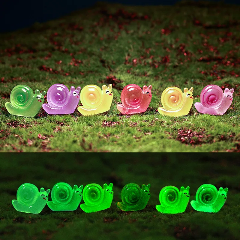 20Pcs Glowing Mini Snails Miniature  Moss Micro Landscape Decoration Glow In The Dark Snails Figurines Fairy Garden Accessories