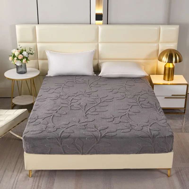 

2024 new high-end light luxury thickened and enlarged warm 280 grams single-sided jacquard Shu cotton velvet leaf mattress