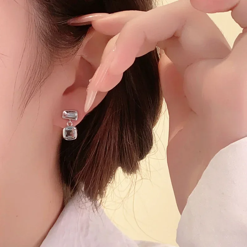 Minimalism Geometric Charming Retro Square Blue Zircon Sugar Cube Sweet Stud Earrings for Women Fashion Jewelry Wholesale Party