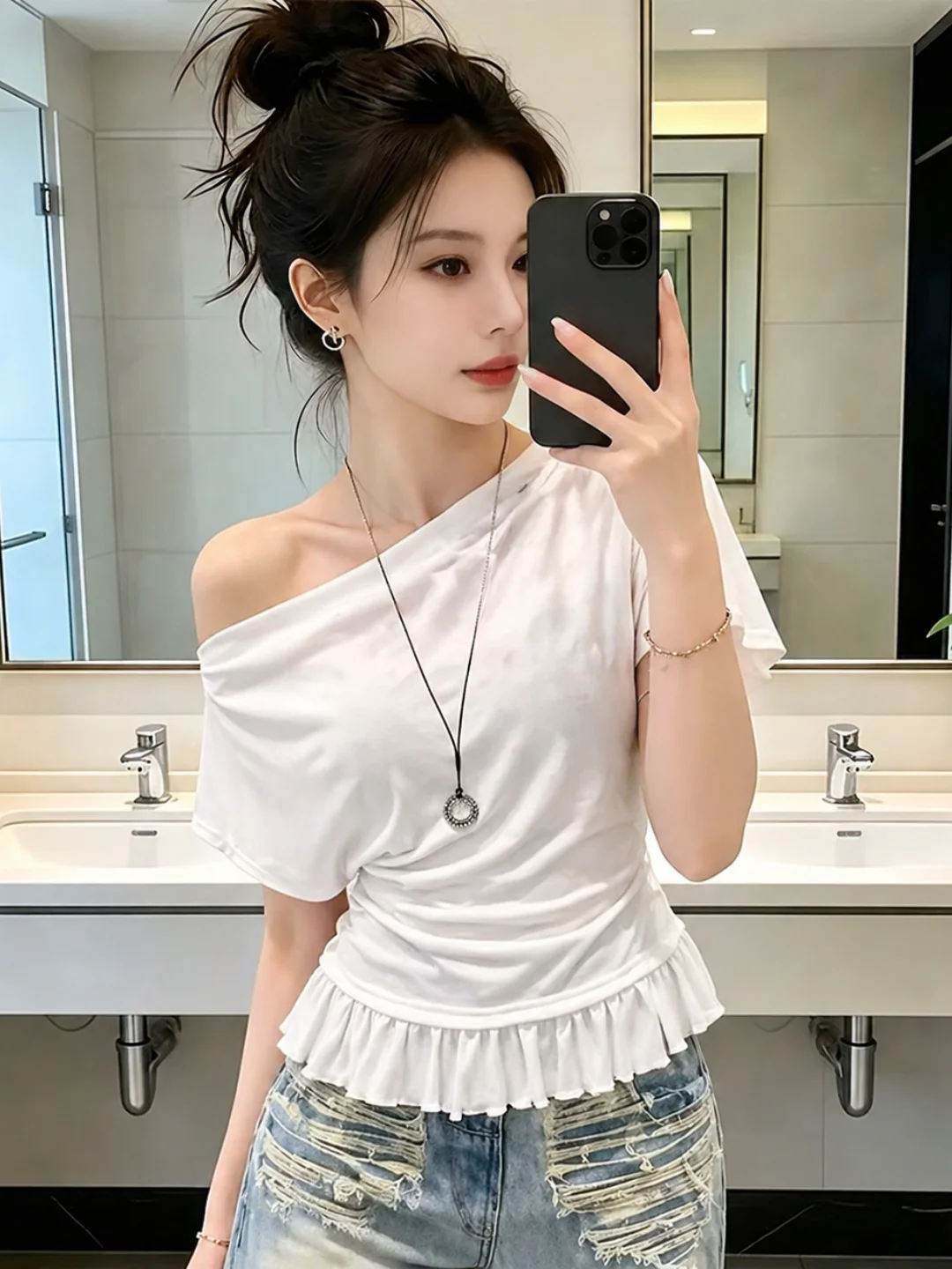 

Slim Fit Shoulder T-Shirt Short Sleeve Beautiful Wood Grain Design Summer Casual Style Women's Top Elegant Slimming Effect