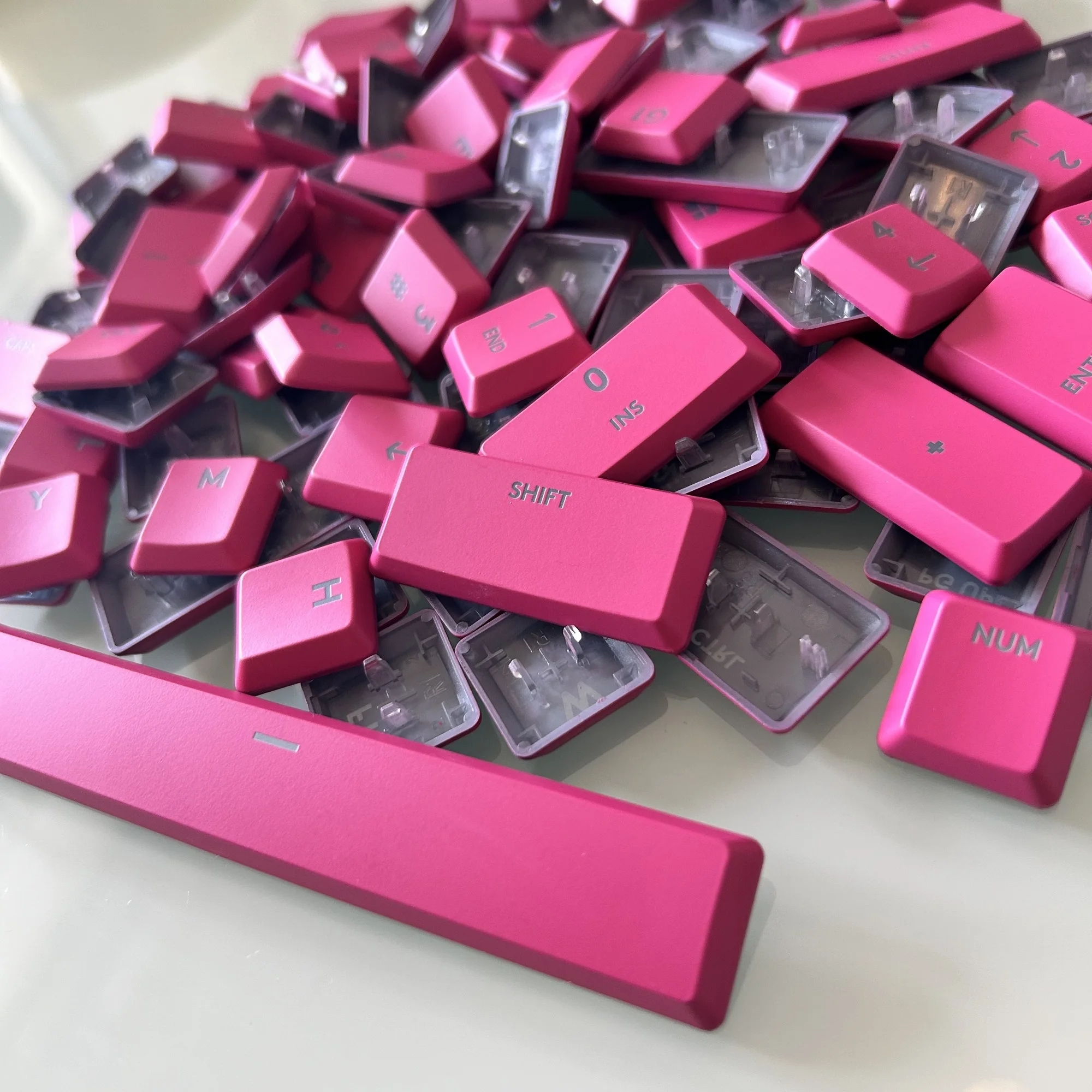 

Pink G915/G915TKL keycaps, multi-color backlit replacement keycaps suitable for Logitech G915 \ G913 G815 \ G813 \ TKL series