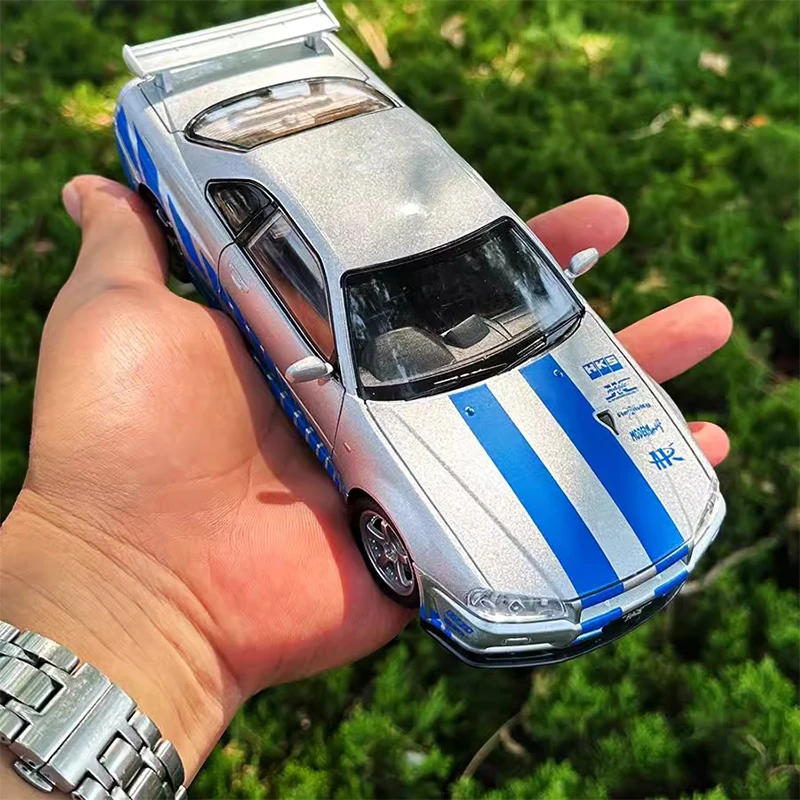 

1:32 Scale GTR R34 R35 Diecast Model Alloy Toy Sport Cars Sound Light Pull Back high simulation Kid Birthday Gift Collect Orname