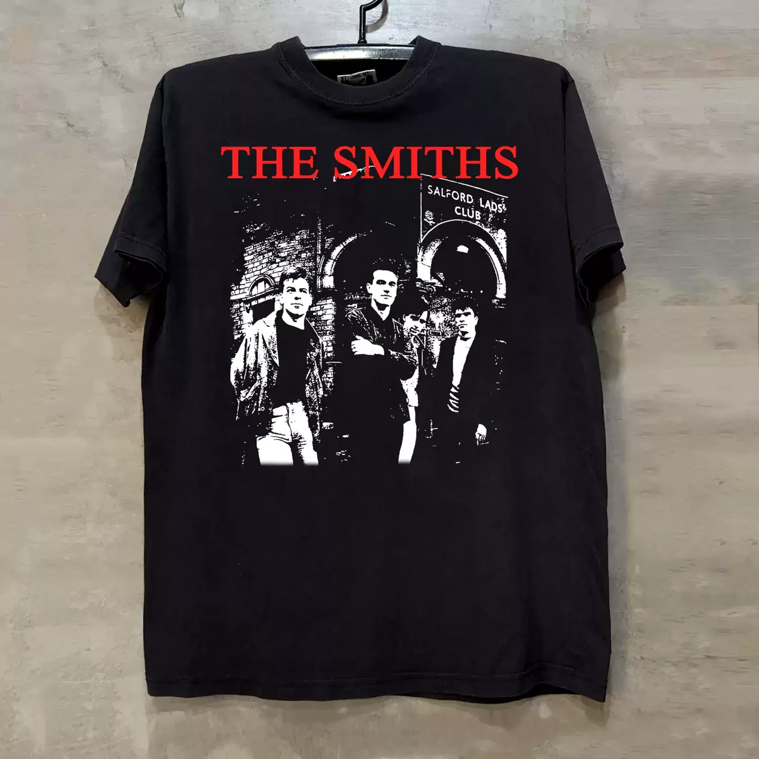 the Smiths Band Short-Sleeved T-Shirt American Street Vintage Style Loose Five-Button Sleeves Unisex Fashion.heavyweight cotton, pre shrunk tee, butterysoft, graphic print crew neck、 gift for menwomen, wash resistant print                                .