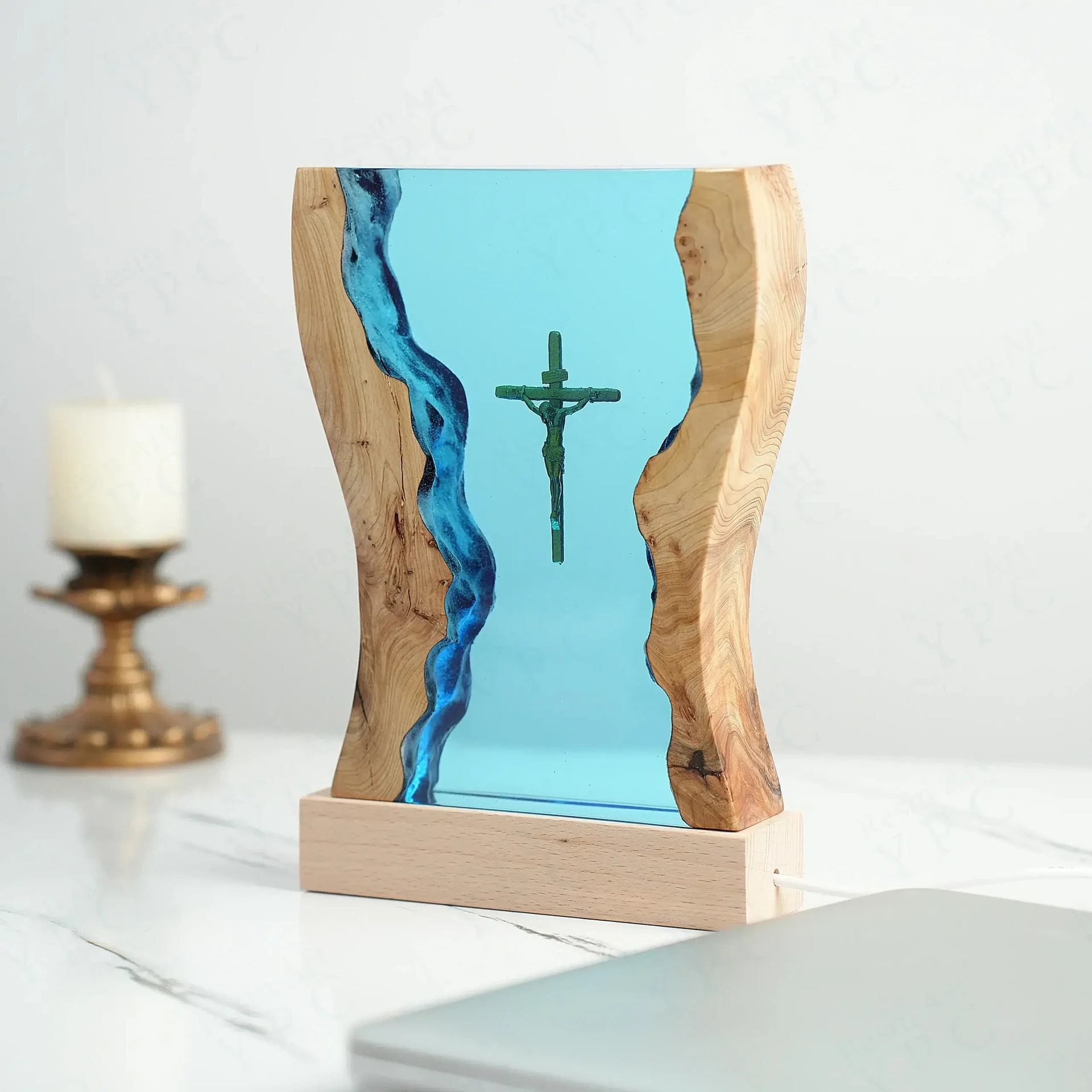 

6 X 4 Inches Creative Cross Wooden Epoxy Resin Sculpture Piece for Atmosphere Home Decoration Craft Gift for Birthday