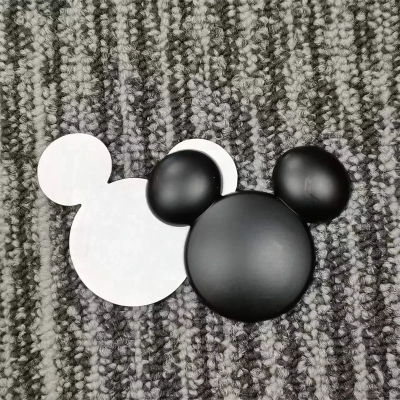 6x5cm 1Pcs/Lot Ear Metal Car Personality Car Stickers 3D Stereo Creative Car Logo Mickey Minnie Decorative Decal Accessories