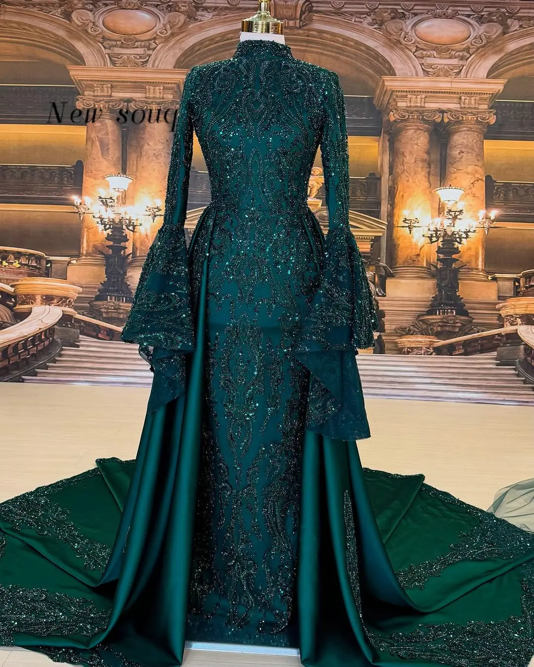 

Emerald Green Flare Long Sleeves Modest Wedding Evening Dresses for Hijabi Bride Customized Nikkah Ramadan Prom Party Gowns