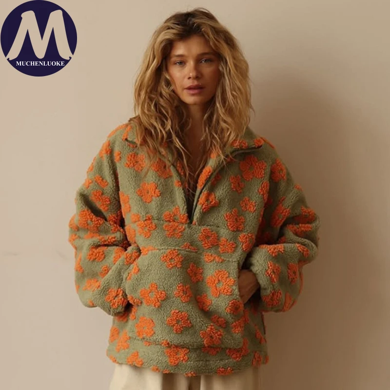 女性のエレガントな花柄ファズ厚手フードなしスウェットシャツ秋冬ファッションカジュアルルーズトップ暖かいファッションを維持