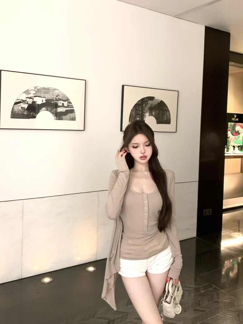 

Kumikumi Summer Slim Fit Knitted Long Sleeve Open Cardigan Women's Inner Wear Vest Top Set High Waist Straight Cut Spring Fas...