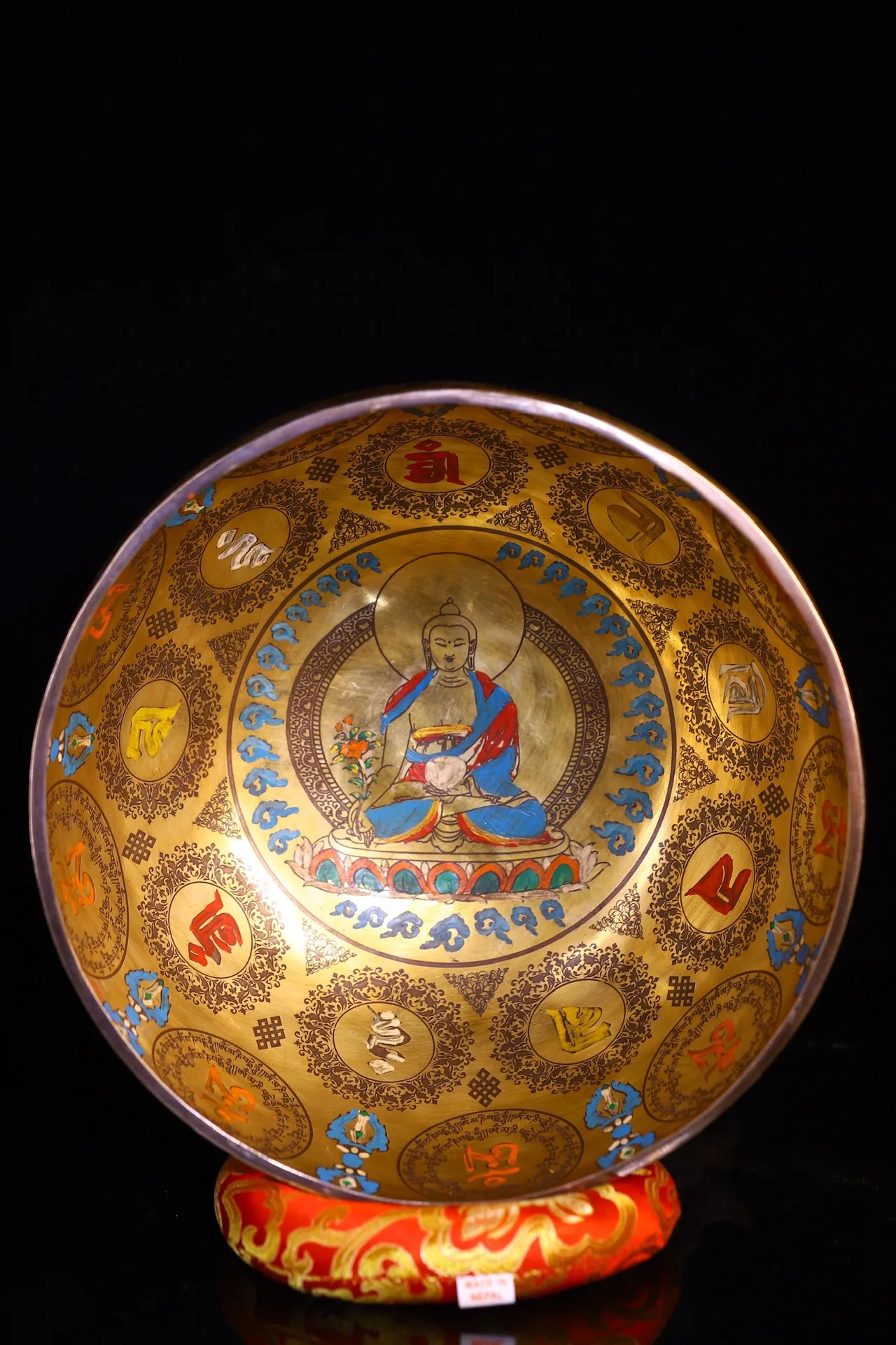 

11"Tibetan Temple Collection Old Bronze Painted Medicine Buddha Buddhist Music Bowl Amulet Scripture Bowl Worship Hall