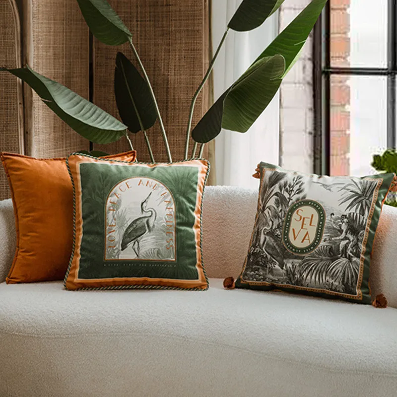 Decorative cushion cover with vintage plant design, decorative pillow case, classic Jungle Design, vintage style, dark green