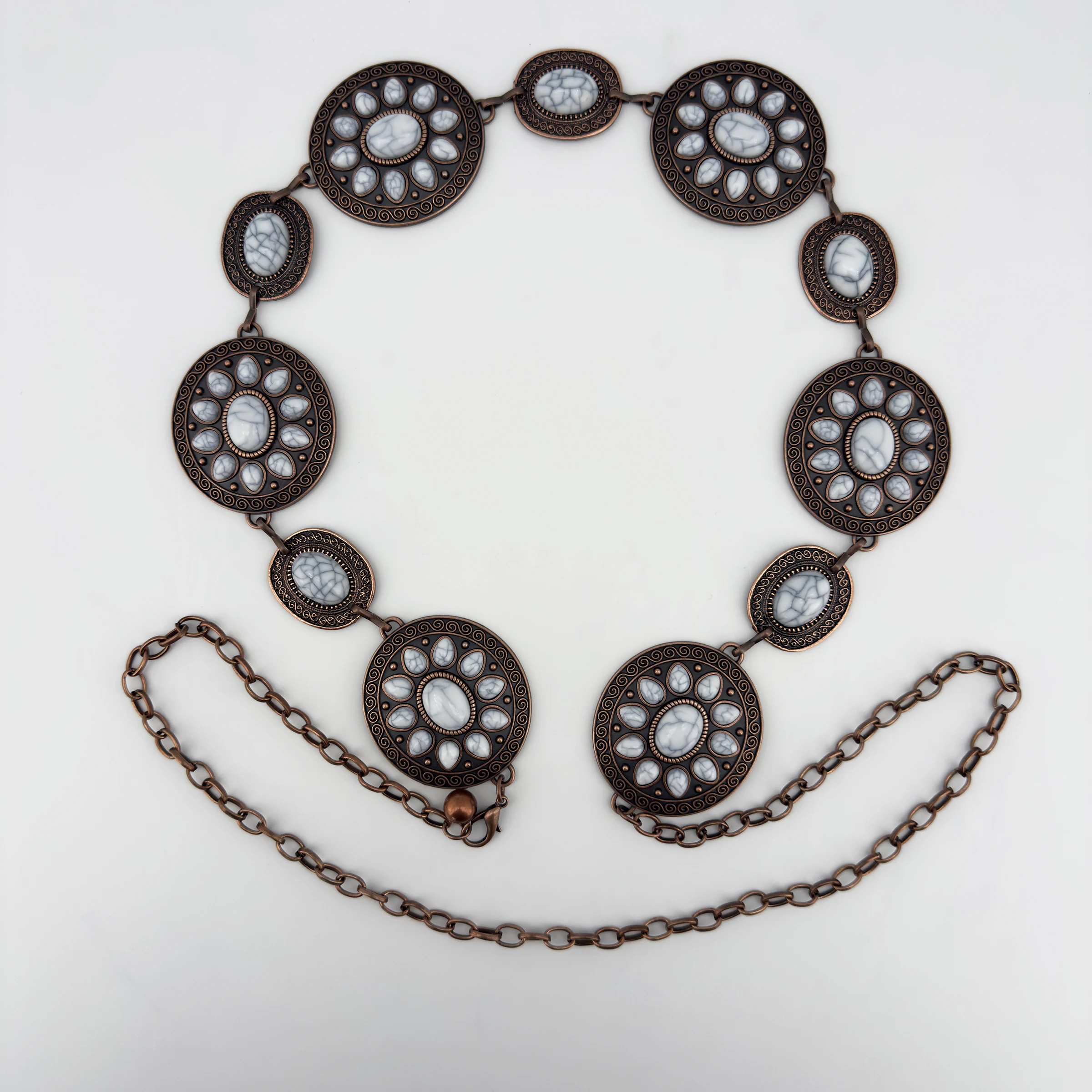 Modische Westliche Taillenkette aus Zinklegierung im Antik-Rotkupfer-Stil mit Gold- und Grünpulverprägung, Einzigartiges Design in Kleinserien – Detail 3