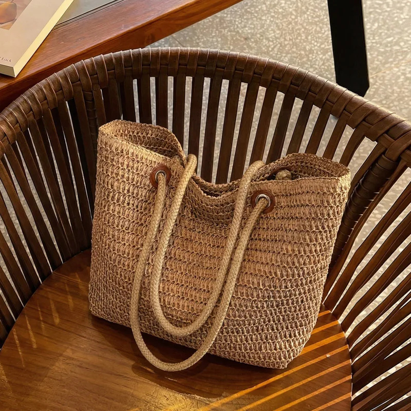 

Модная плетеная сумка с верхней ручкой, хит продаж, повседневная пляжная сумка через плечо, стильная и универсальная для отпуска