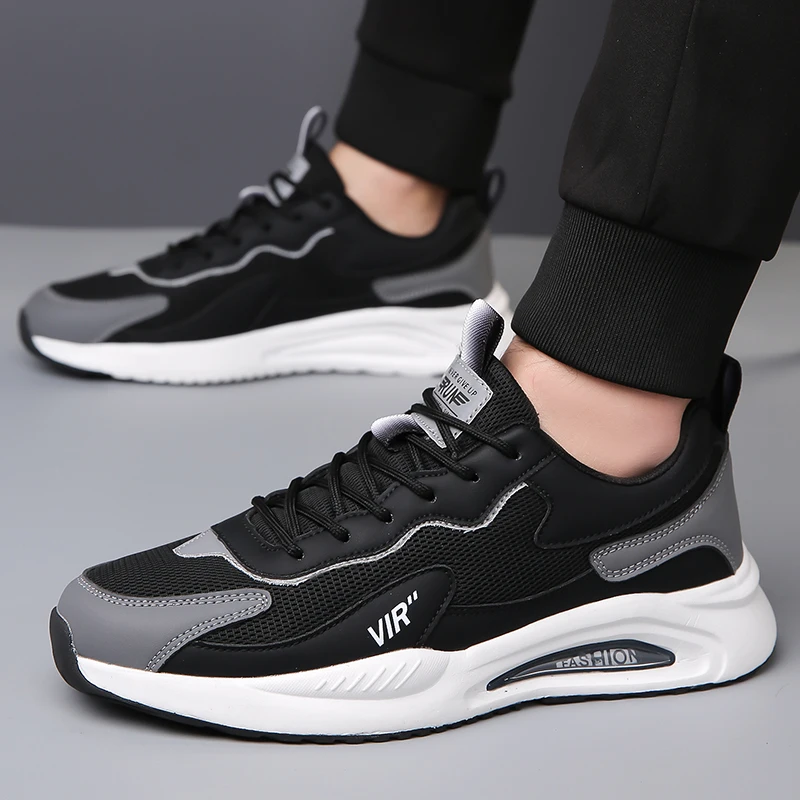 Four Seasons 2025 New Men's Black Leather Shoes - Breathable Thick-soled Fashionable Sports Shoes, Casual and Sporty