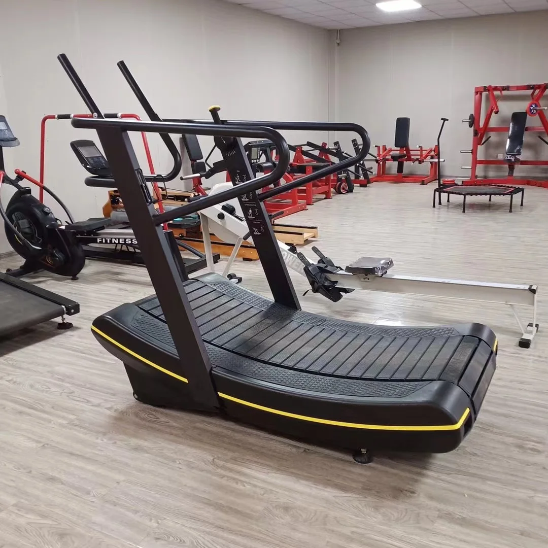 جهاز سير منحني لصالة الألعاب الرياضية التجارية غير الكهربائية لعام 2025 - آلة تشغيل يدوية ميكانيكية ذاتية التوليد لمراكز اللياقة البدنية