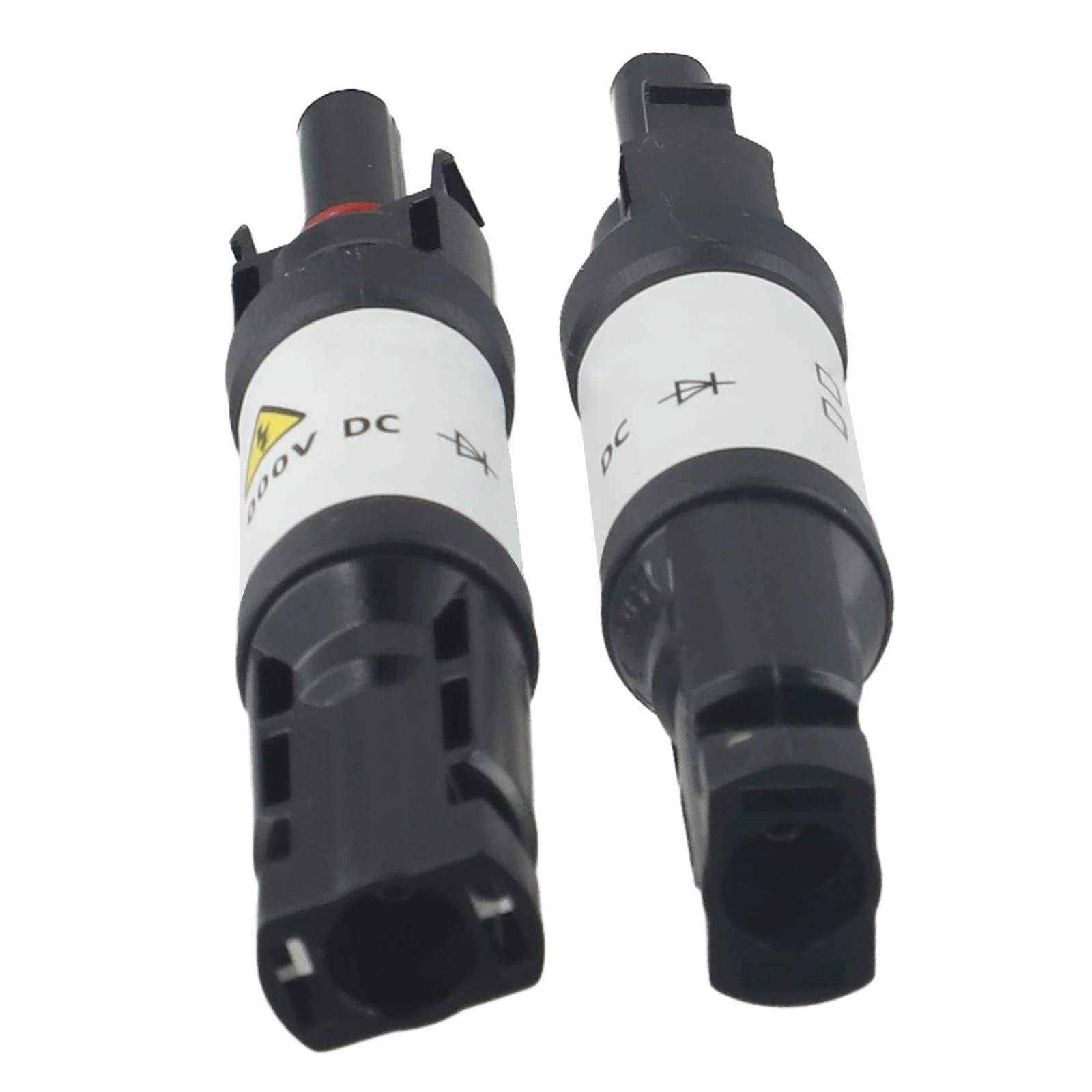 Solar Energy Solutions 30A Photovoltaic Diode Connector with Advanced Locking System and High Resistance to Weather Elements