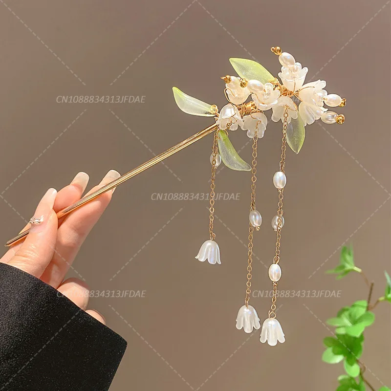 Chinese Style Hair Stick Glowing Lotus Lantern Hairpin Women Ancient Style Palace Lantern Hair Stick Flower Tassel Hair Insert view 5