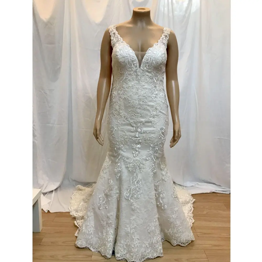 

Instock Now Stock Cleanrance Champange V Neck Mermaid Wedding Dresses Size 16 sexy bridal gown