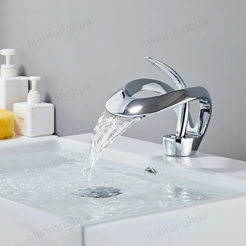 

Silver White Kitchen Bathroom Faucet Brush Two Function Gun Grey Handle Mixer Hot and Cold Water Taps Deck Faucet