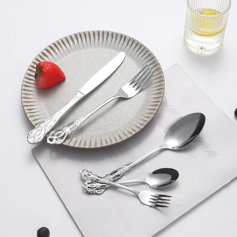 20 Sets of Elegant Silver Royal Tableware Can Be Used by 4 People. It Has a Hollow Stainless Steel Handle,