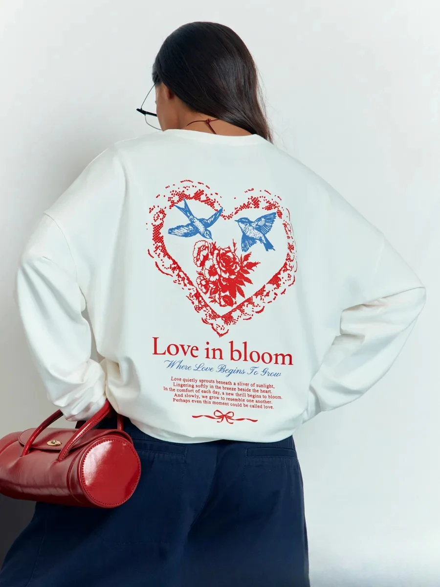 American Retro Women Long Sleeve T Shirt 100% Cotton Heart Shape Swallow Floral Letter Print Loose Fit Chic Fall Basic Top