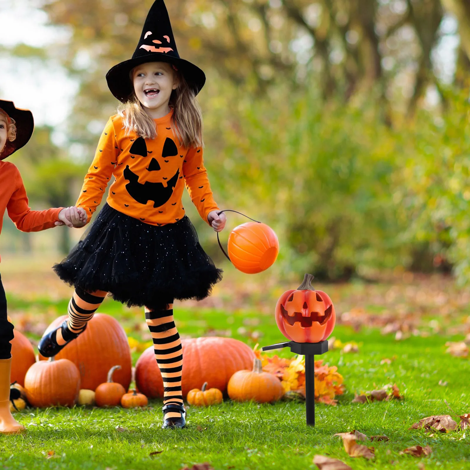 Solar Powered Pumpkin Light Outdoor Garden Stake Lamp For Lawn Decor Landscape Lighting Halloween Yard Decorations