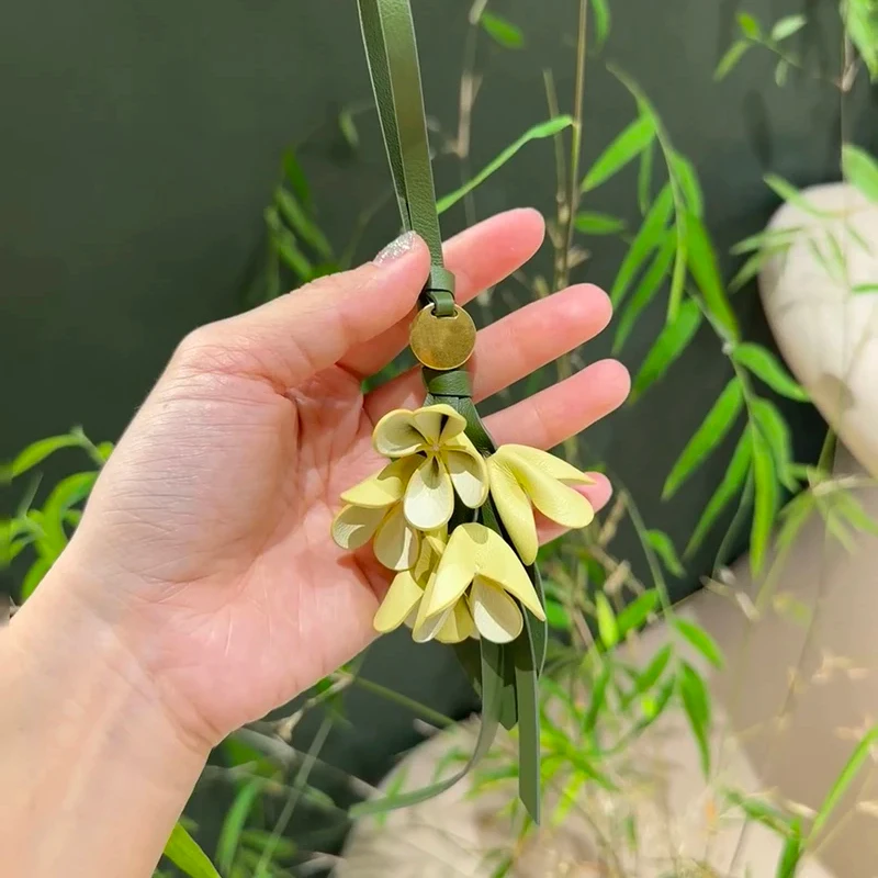 

Первый слой из воловьей кожи, сумка с османтусом, украшения для домашних животных, искусственный цветок, подвесной кулон, аксессуары для цветов, три