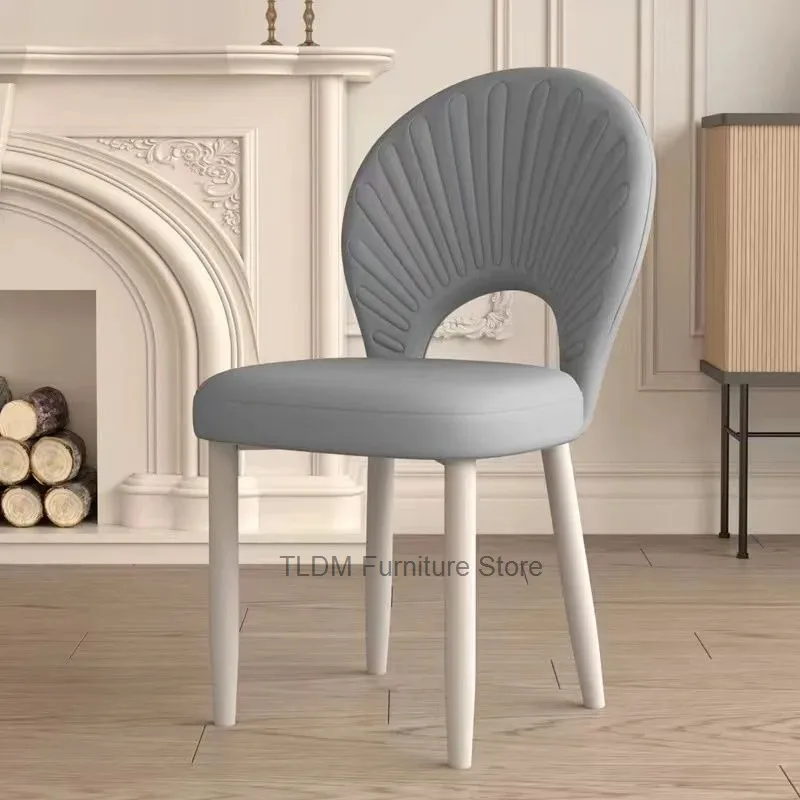 Cute Modern Shell Back Dining Chair, Leather Upholstered Accent Chair, Stylish Side Chair for Dining Room, Living Room & Bedroom