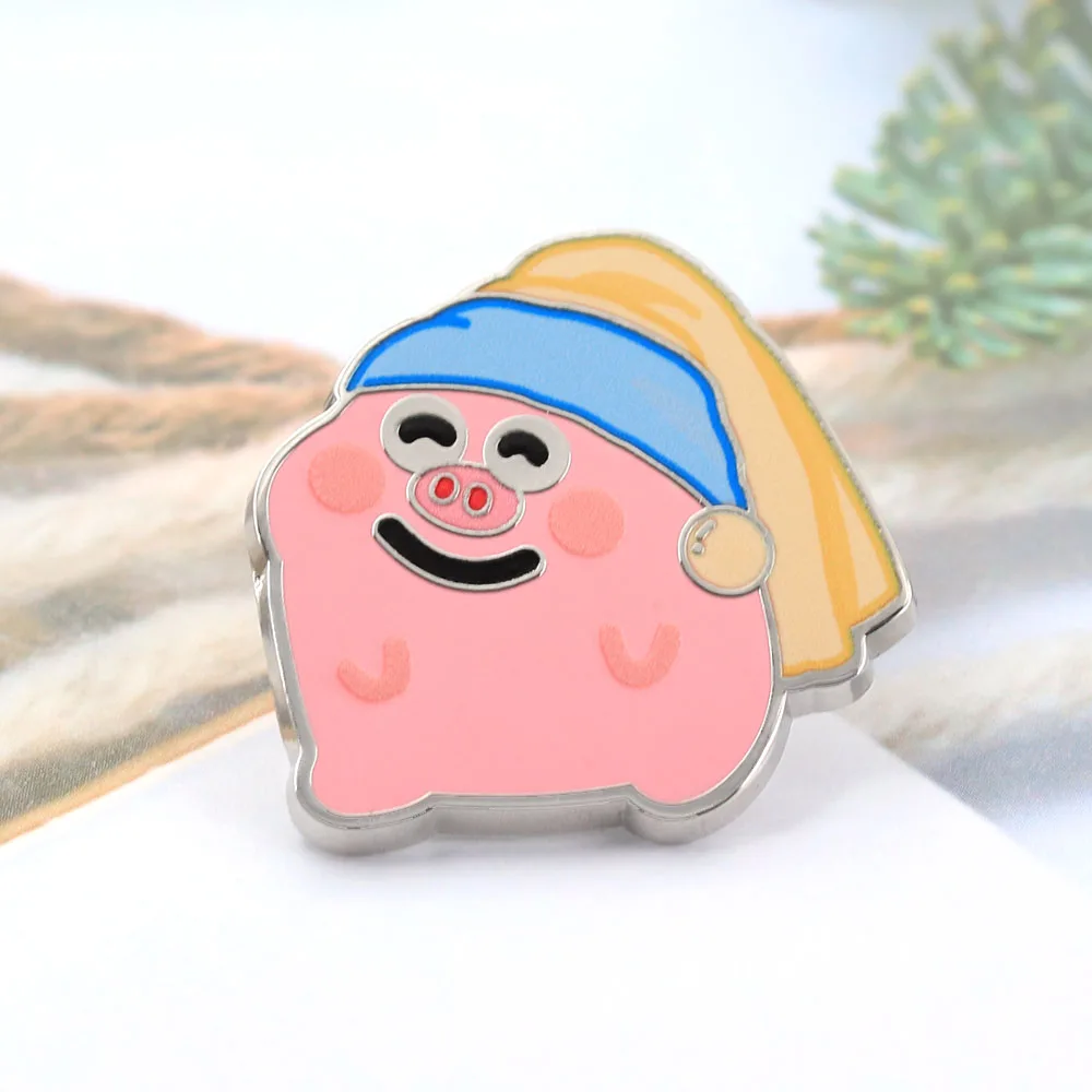 Lustige berühmte Kunstparodie-Emaille-Pins, kreative Schweinchen-Broschen mit Perlenohrring, niedliche rosa Schweinchen-Abzeichen, Rucksack-Anstecknadel, Schmuck – Detail 8