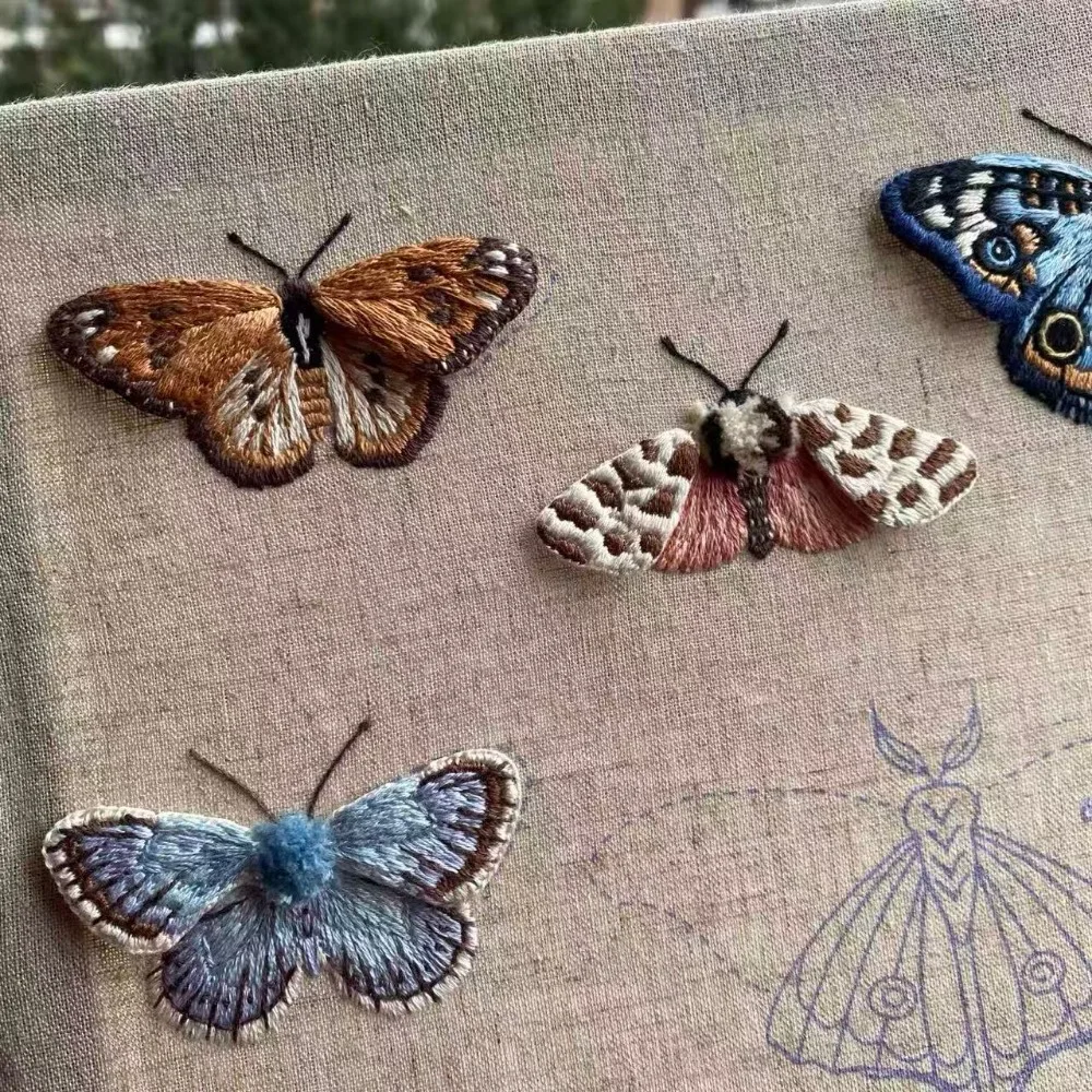 7-teiliges Einzigartiges Dreidimensionales Schmetterlings-Handstickerei-Set, Das Set Enthält 7 Verschieden Geformte Schmetterlinge + Nadeln + Zubehör – Detail 7