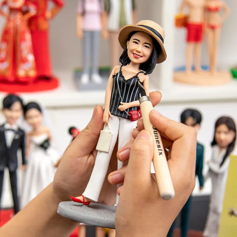 

Custom Clay Figurine, Wax Figure Figurine, Clay Sculpture, Wedding and Christmas Gift, Q-version Figurine Sculpture Supplies