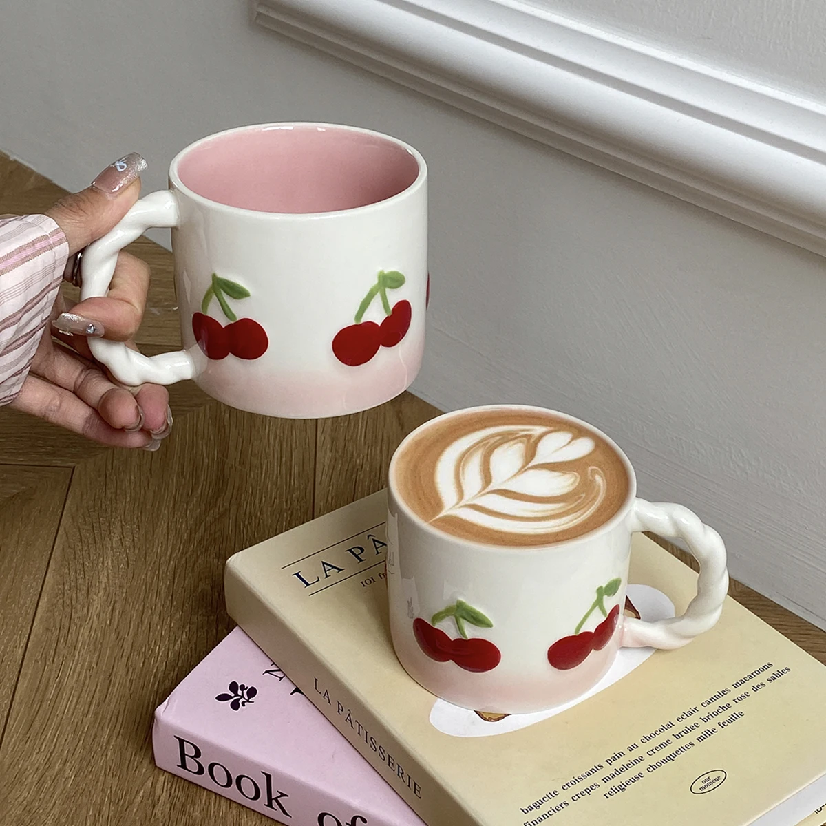 1Pc370Ml Pink Cherry Ceramic Mug, Twist Handle Ceramic Cup, Exquisite Pink Gradient Cup, Suitable for Coffee Shop Latte Art Cup, Home Decoration Drinking Utensils, Kitchen Living Room Bedroom Drinking Cup, Gift Giving