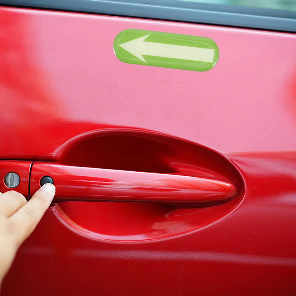 4Pcs Night Glow Arrow Stickers Adhesive Car Decals Long-Lasting Driving Positioning New Driver Direction Indication Stickers