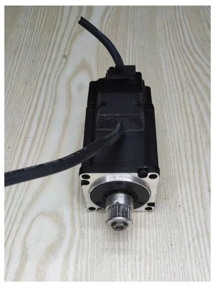 second-hand    servo motor     SV-ML06-0R2G    Test passed     Fast Shipping