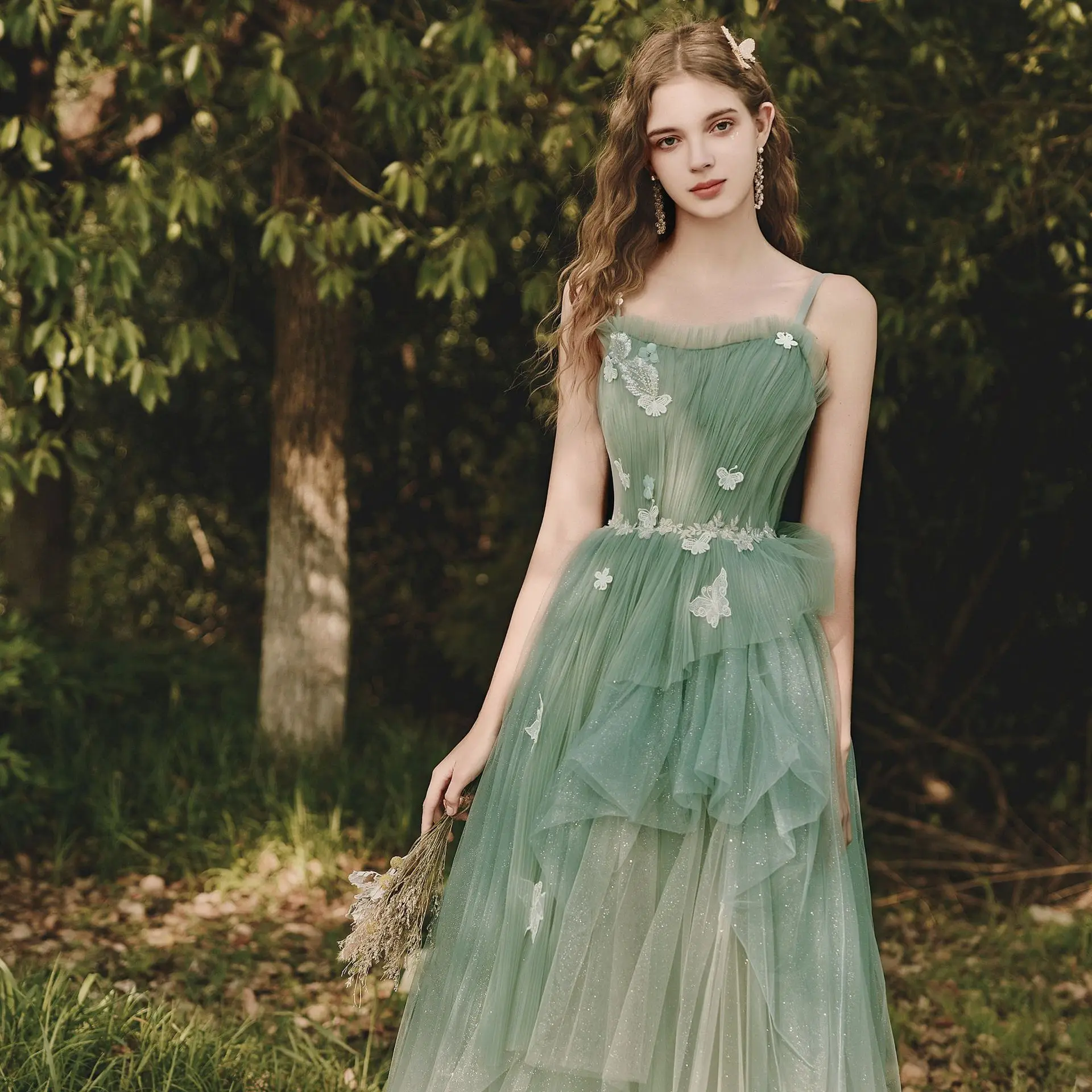 

Fresh Green Pleated Women's Bridesmaid Dresses Butterfly A-line Lace Up Slip Dress Backless Floor-length Tulle Quinceanera Gown