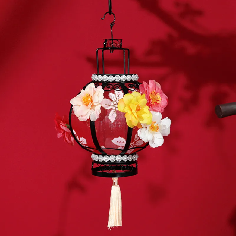 Retro Round Palace Lantern Hand-held Chinese Hanfu Dance Lantern New Year Decoration Glowing Festival Party Lantern