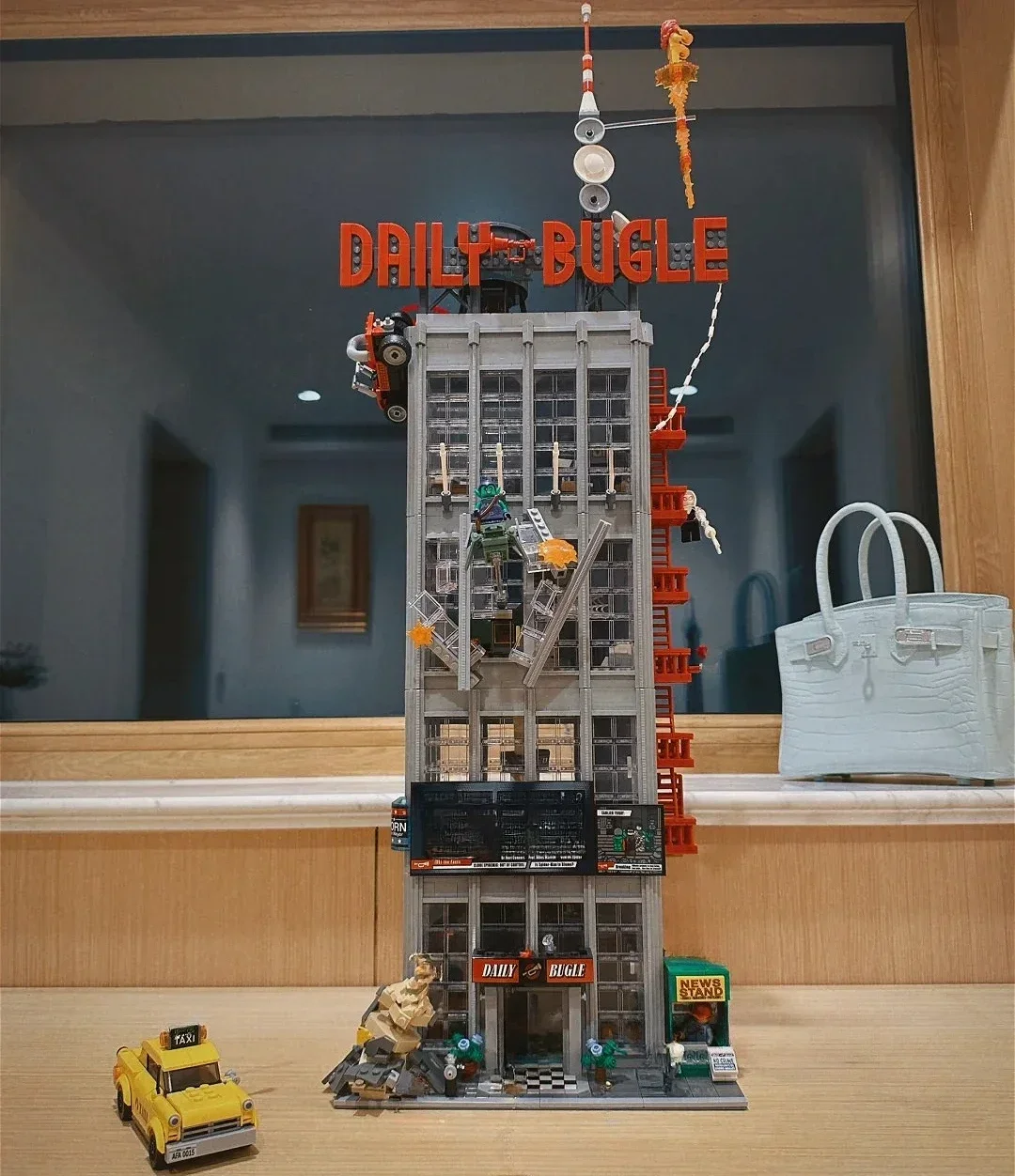 Extensiones periféricas de oficina de periódico, conjunto de aniversario Compatible con partículas Legoed, adecuado para regalos de Navidad 76178