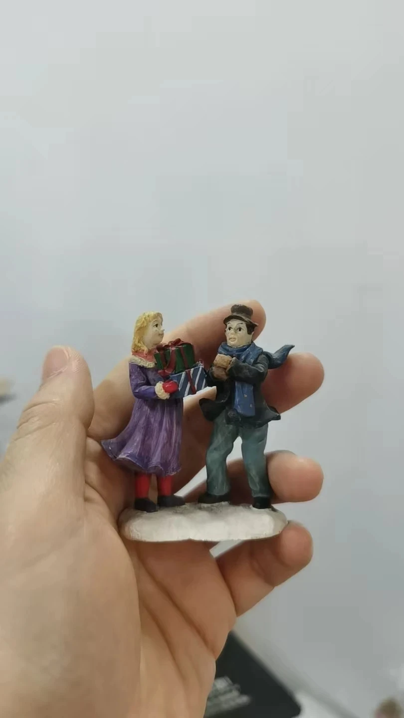 Resin figure mental psychological sand table game box court therapy man and woman