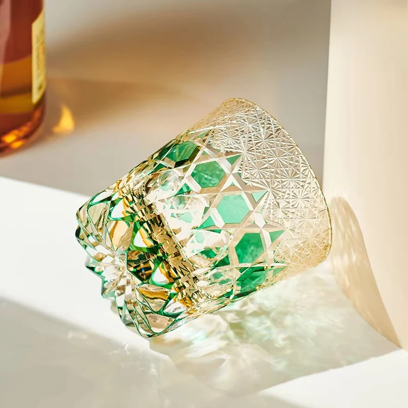 Hand-carved crystal glasses, whiskey glasses, foreign wine glasses