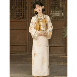 Traditionele Chinese dameskleding geel geborduurd vest beige bedrukte cheongsam winter moderne qipao elegante avondjurken
