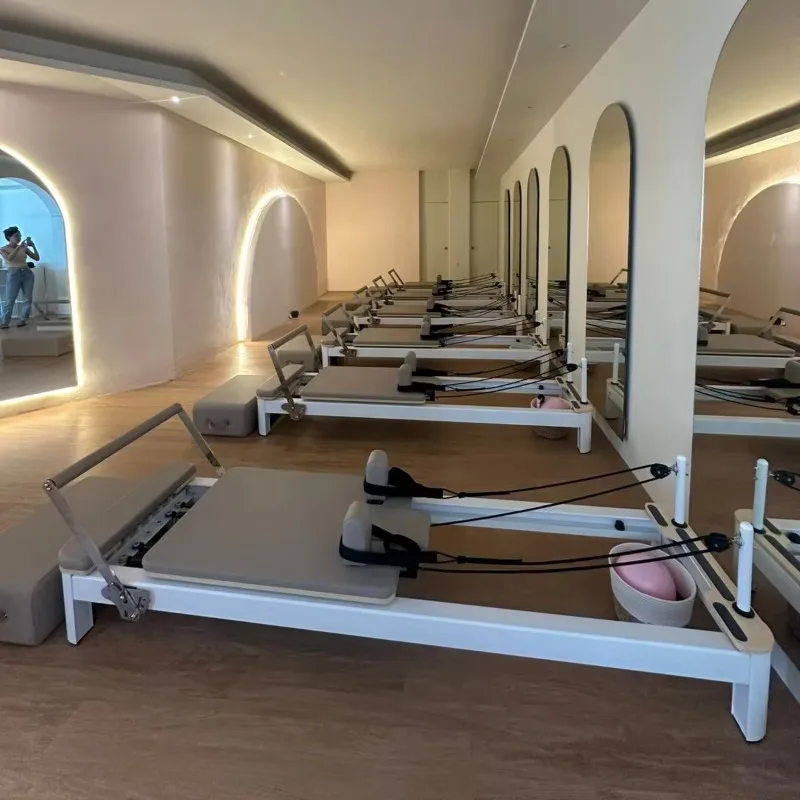 

Verified Supplier Hot Selling Custom Silver Frame Reformer Bed Classic Aluminum Alloy Pilates Machine