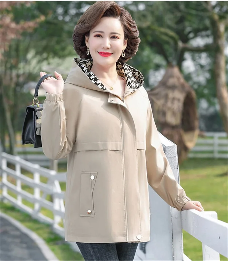 New Middle-aged Elderly Women Jacket Spring Hooded Zipper Overcoat Autumn Coats Outerwear Mother Clothes Female Windbreakers 5XL