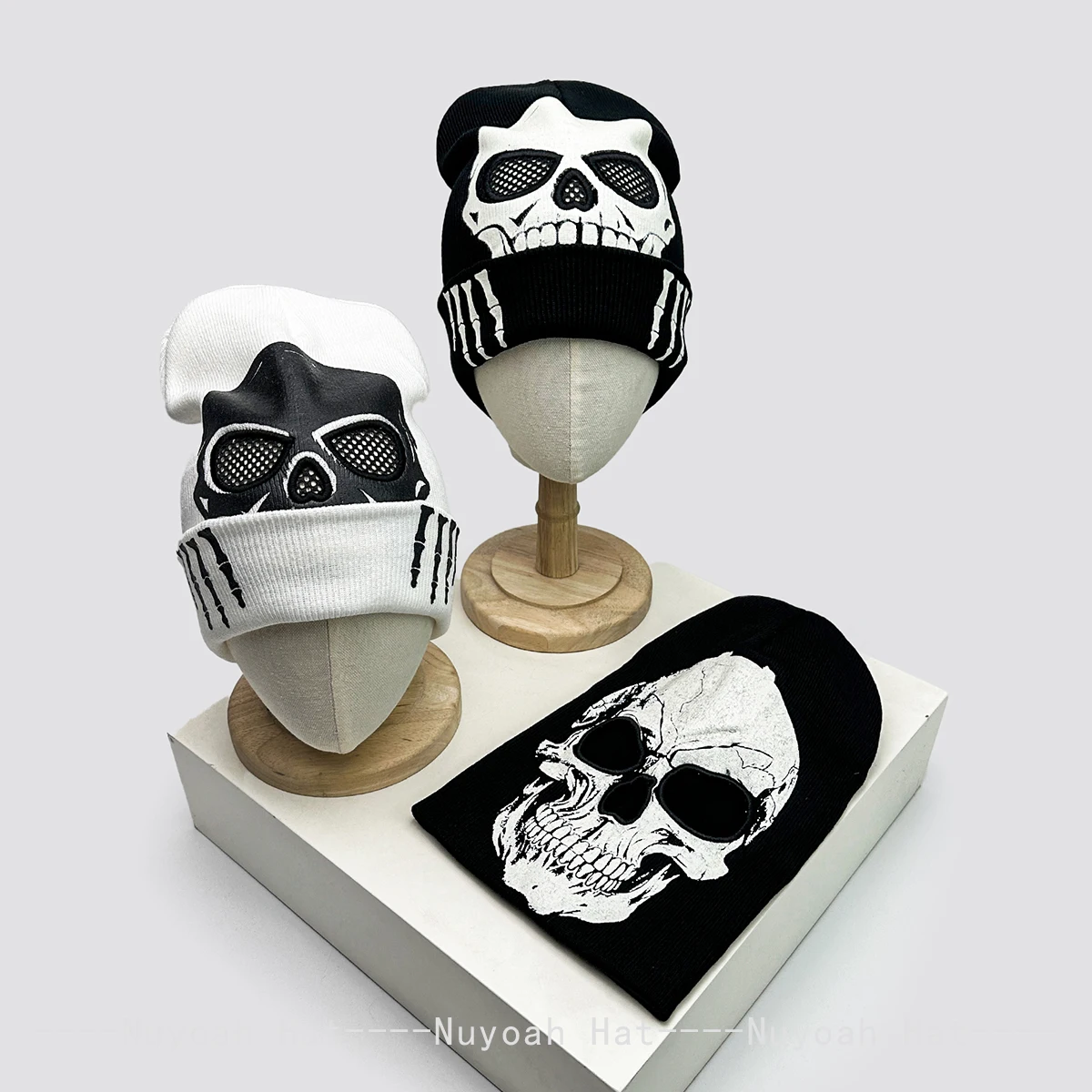 

New Men Women Fluorescent Color Block Skull Fingers Knitted Hats Hip Hop Warm Versatile Personal Street Fashion Niche Beanies