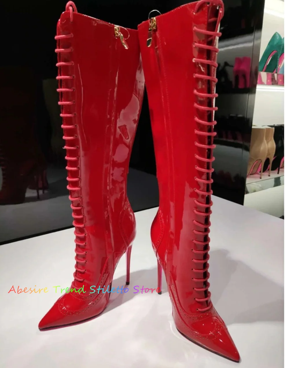 

Белые сапоги до колена из лакированной кожи со шнуровкой, женские черные сапоги до колена с острым носком на шпильке, розовая подошва, дизайнерская обувь большого размера