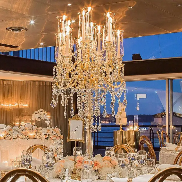 Wholesale Price Delicate Luxury Three-piece High Glass Long Handle Candlestick Banquet Table Center Candlestick Stick