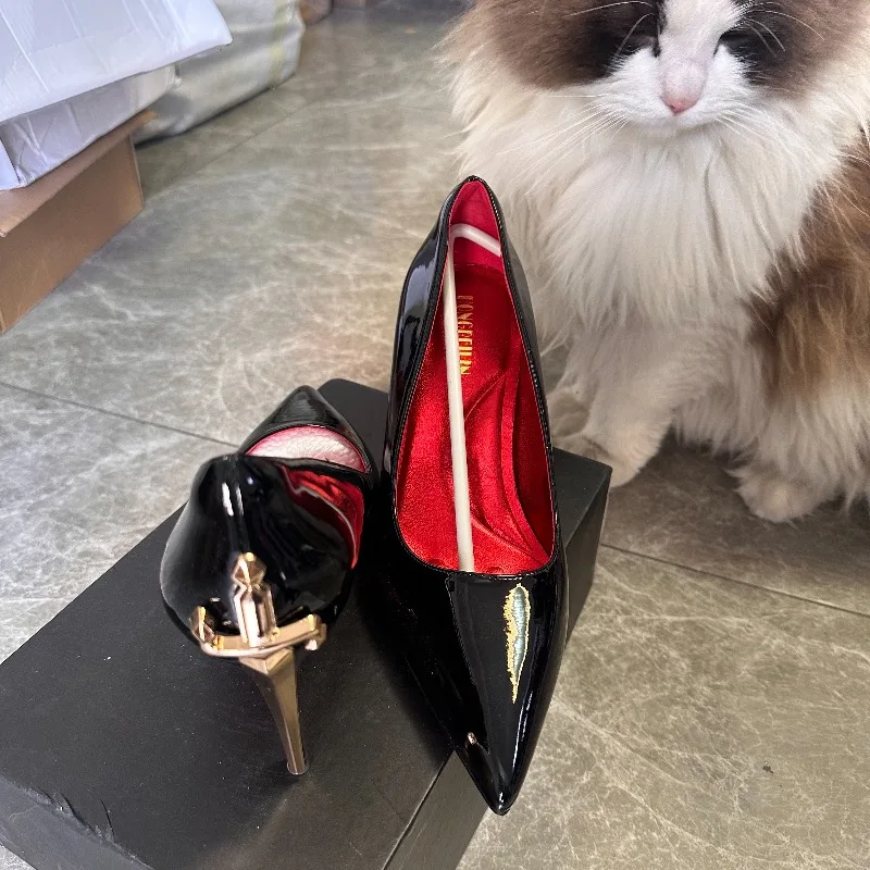 

Women Pumps Temperament Pointed High Heels Shoes Sexy Stiletto Banquet Party Shoes Luxury Patent Leather High-heele Single Shoes