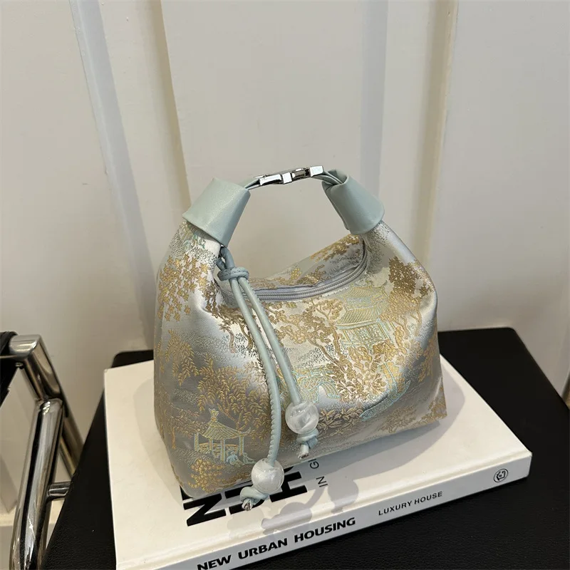 New Chinese Style Embroidered Small Bag for Women 2024 Summer Internet Popular Popular Versatile One Shoulder Crossbody Handbag