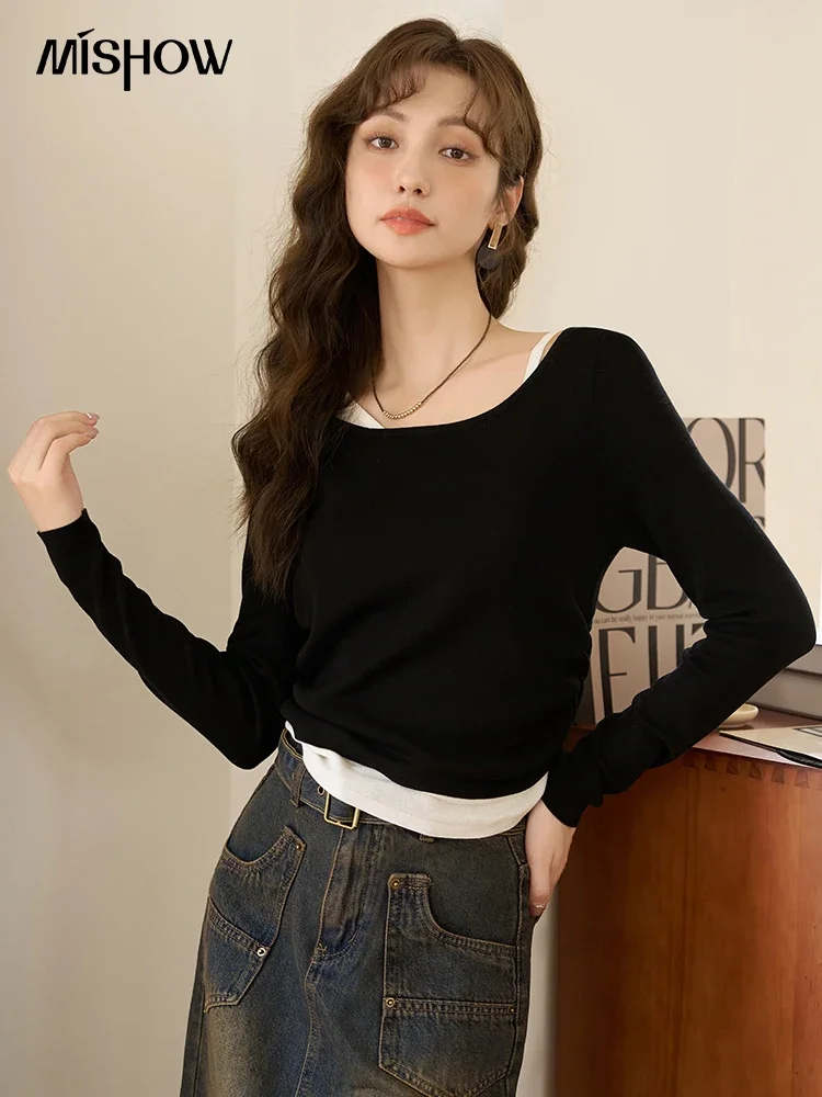 MISHOW Contrast Color Knitted Fake Two Bottom Tops for Women Korean Slim Streetwear Waist Side Wrinkles Desgin Top MXC43Z0211