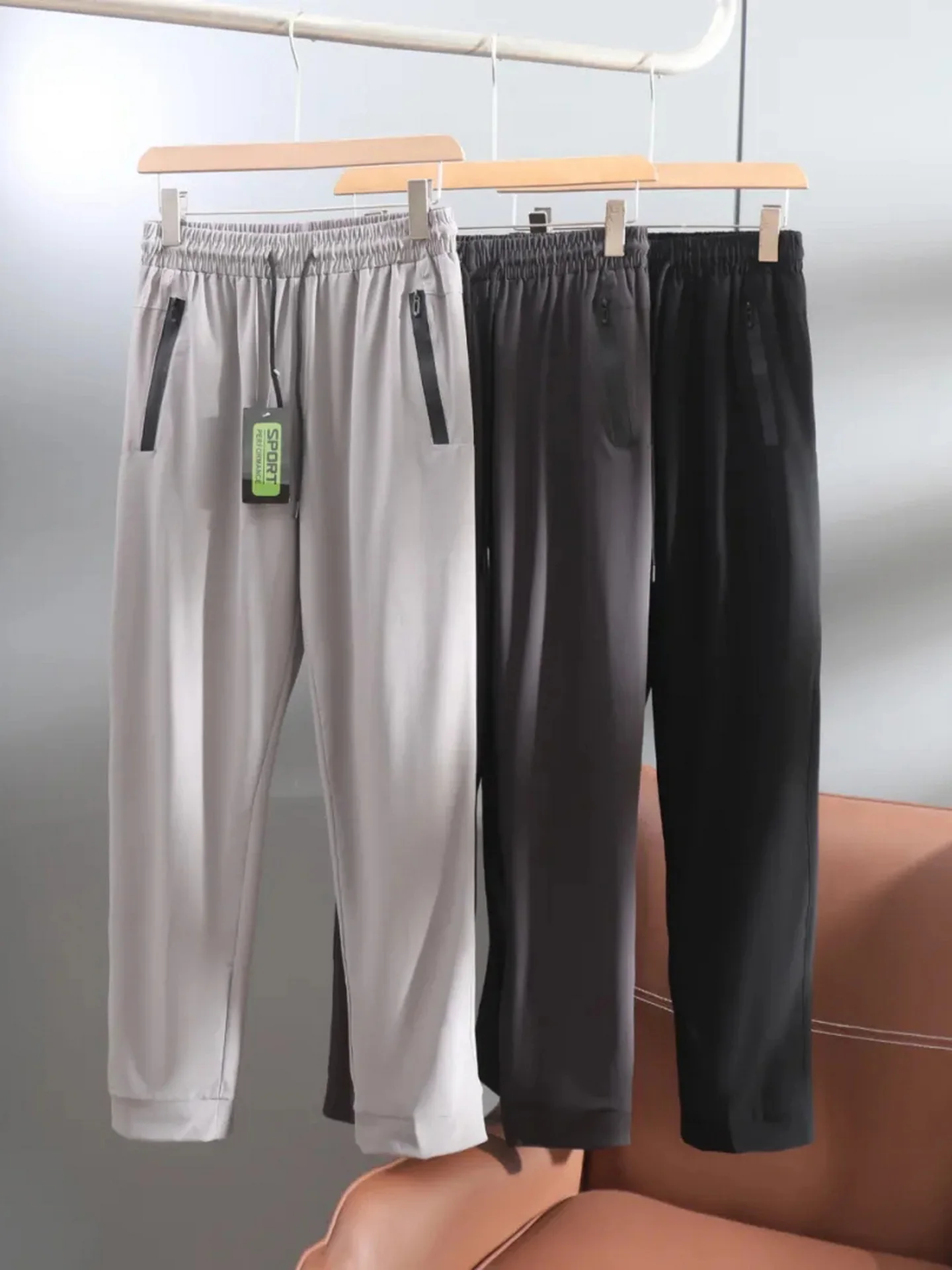 

New Outdoor Ice Silk Qui Dry Sports Pants Men Summer Lightweight Breathable Reflective Print Loose Straight Casual Trousers